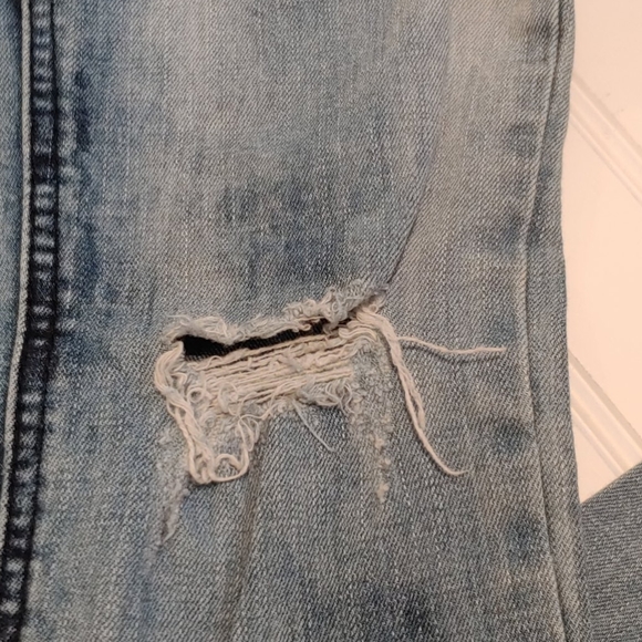 Lovesick distressed light wash skinny jeans - Picture 4 of 6